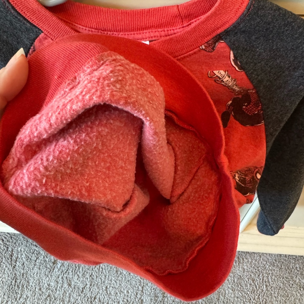 Marvel Heathered Red Spider-Man Pullover Kids Size 4T - Picture 4 of 6